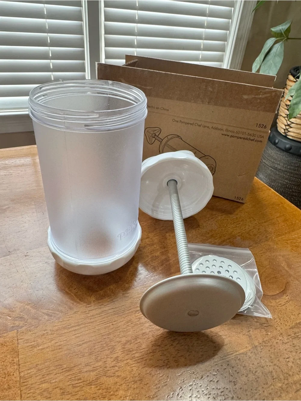Pampered Chef Cookie Press New Open Box